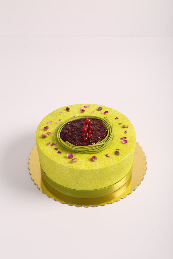 Pistachio cake with Italian pistachio filling