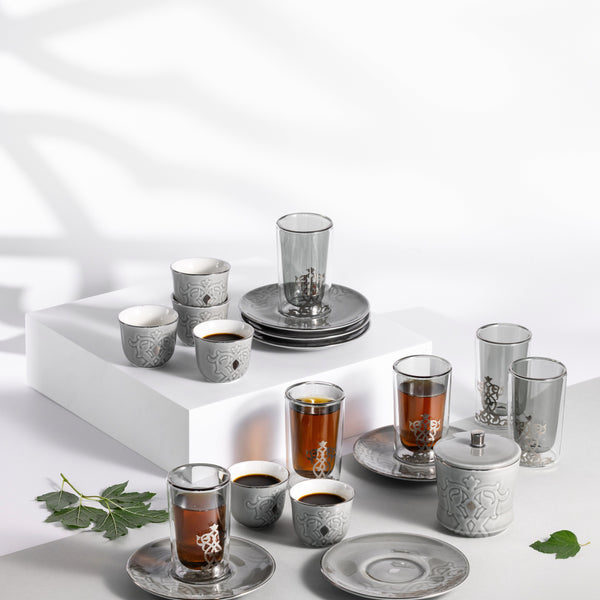 طقم استكانات الشاي والقهوة العربية 19 قطعة من نقش- رمادي و فضي