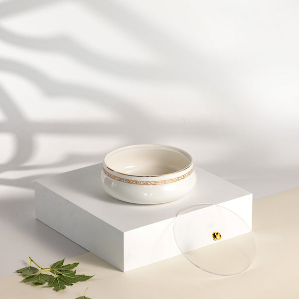 تمرية حجم وسط من نقش- أبيض و ذهبي