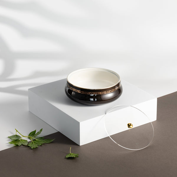 تمرية حجم وسط من نقش- أسود و ذهبي